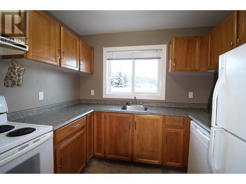 310 3033 Ospika Boulevard, Prince George, BC - Indoor Photo Showing Kitchen
