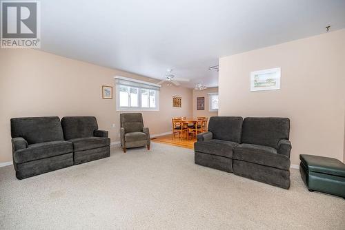 17 Kelvin Crescent, Deep River, ON - Indoor Photo Showing Living Room