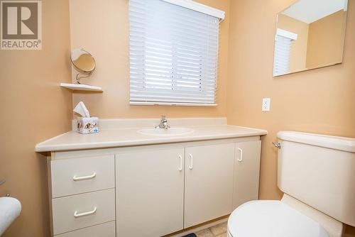 17 Kelvin Crescent, Deep River, ON - Indoor Photo Showing Bathroom