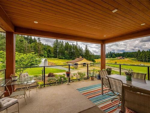 7000 Mays Rd, Duncan, BC - Outdoor With Deck Patio Veranda With Exterior
