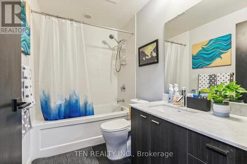 906 - 775 King Street W, Toronto, ON - Indoor Photo Showing Bathroom