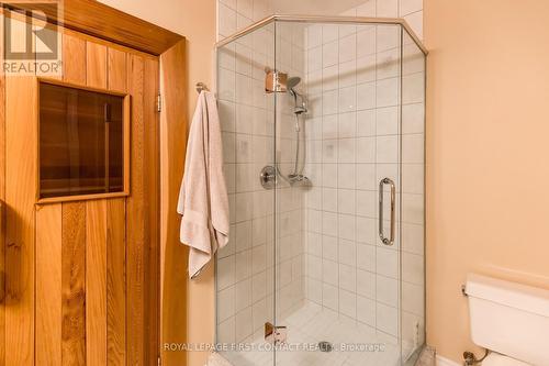 29 Glenhuron Dr, Springwater, ON - Indoor Photo Showing Bathroom