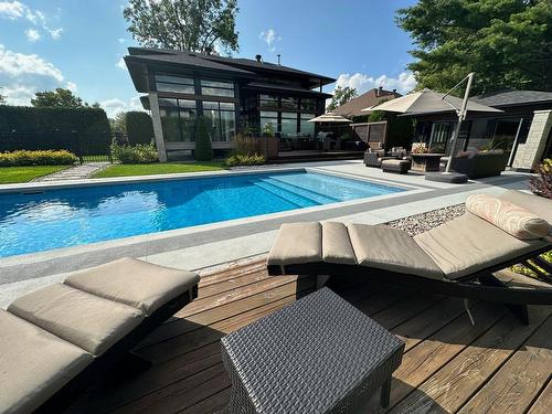 ExtÃ©rieur - 15 Rue De L'Ardennais, Blainville, QC - Outdoor With In Ground Pool
