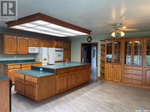 406 1St Street E, Meadow Lake, SK - Indoor Photo Showing Kitchen