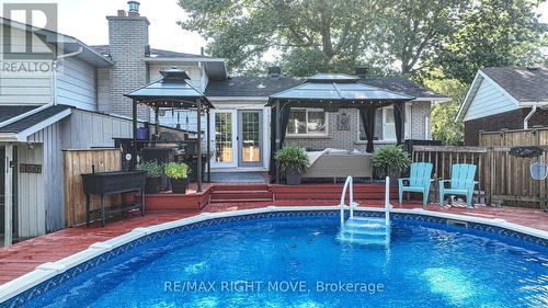 628 Broadview Ave, Orillia, ON - Outdoor With Above Ground Pool With Deck Patio Veranda