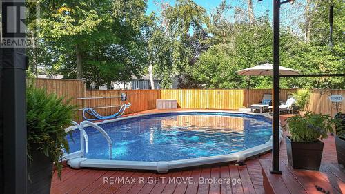 628 Broadview Ave, Orillia, ON - Outdoor With Above Ground Pool With Backyard