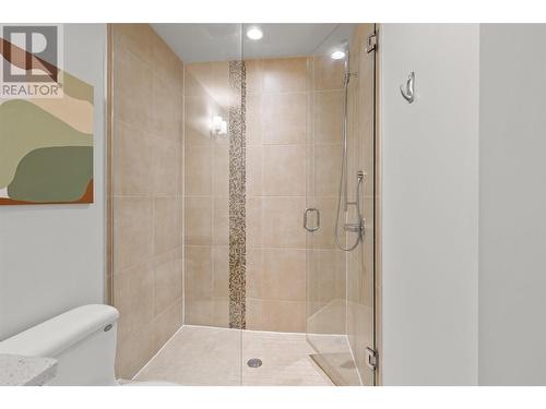 446 West Avenue Unit# 203, Kelowna, BC - Indoor Photo Showing Bathroom