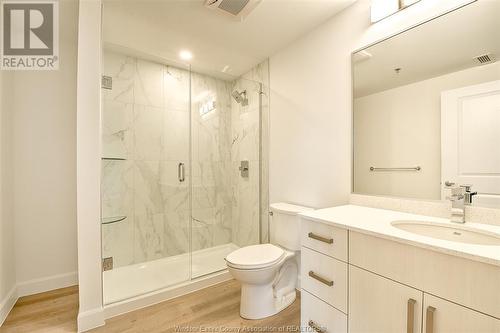 207 Brock Unit# 204, Amherstburg, ON - Indoor Photo Showing Bathroom