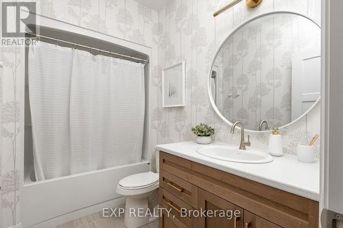 137 Devonleigh Gate, Grey Highlands, ON - Indoor Photo Showing Bathroom