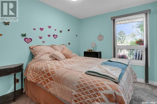 103 250 Athabasca Street E, Moose Jaw, SK - Indoor Photo Showing Bedroom