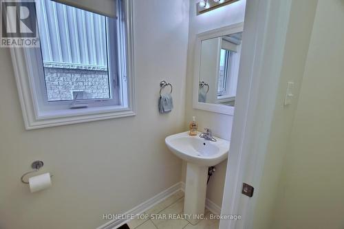 94 Kirby Ave, Collingwood, ON - Indoor Photo Showing Bathroom