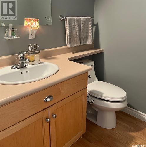 3241 15Th Avenue, Regina, SK - Indoor Photo Showing Bathroom