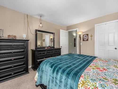 5-807 Railway Ave, Ashcroft, BC - Indoor Photo Showing Bedroom