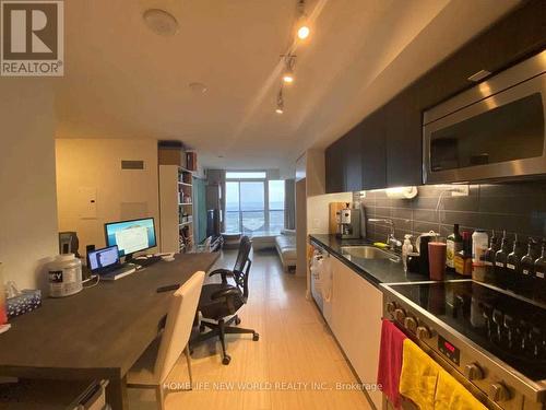 4205 - 85 Queens Wharf Road, Toronto, ON - Indoor Photo Showing Kitchen
