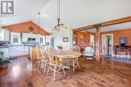 4901 Ld Ranch Road, Kimberley, BC - Indoor Photo Showing Dining Room