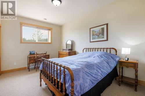 4901 Ld Ranch Road, Kimberley, BC - Indoor Photo Showing Bedroom