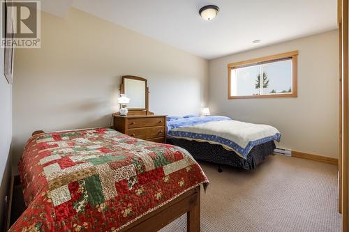 4901 Ld Ranch Road, Kimberley, BC - Indoor Photo Showing Bedroom