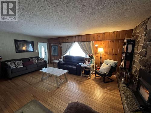 6809 Old Alaska Highway, Fort Nelson, BC - Indoor Photo Showing Living Room