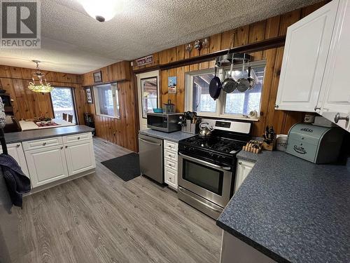 6809 Old Alaska Highway, Fort Nelson, BC - Indoor Photo Showing Kitchen