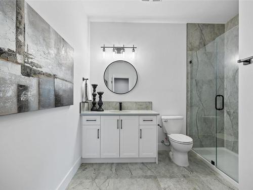 2803 Copper Ridge Drive, West Kelowna, BC - Indoor Photo Showing Bathroom