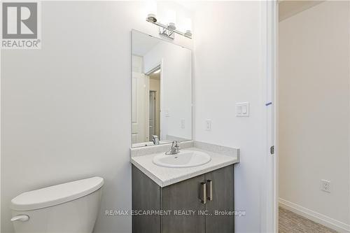 7320 Marvel Drive, Niagara Falls, ON - Indoor Photo Showing Bathroom