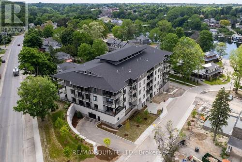 #309 -17 Cleave Ave, Prince Edward County, ON - Indoor Photo Showing Kitchen With Upgraded Kitchen