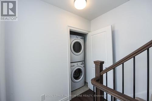 #60 -40 Lunar Cres, Mississauga, ON - Indoor Photo Showing Laundry Room