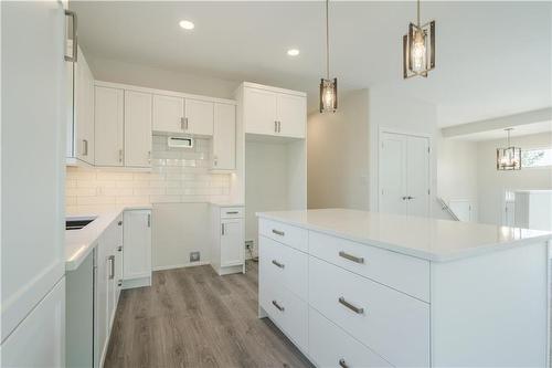 575 Pembina Trail, Ste Agathe, MB - Indoor Photo Showing Kitchen With Upgraded Kitchen