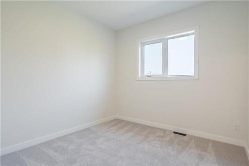 575 Pembina Trail, Ste Agathe, MB - Indoor Photo Showing Other Room