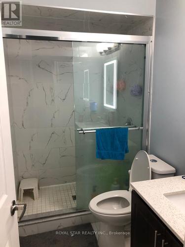 23 Stalbridge Ave, Brampton, ON - Indoor Photo Showing Bathroom