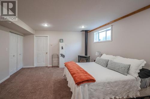 5207 Oleander Drive, Osoyoos, BC - Indoor Photo Showing Bedroom