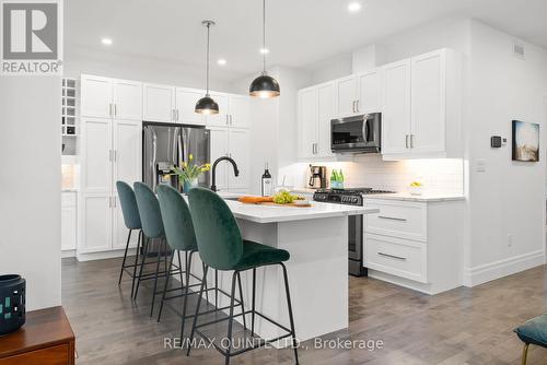 51 Bentley Cres, Prince Edward County, ON - Indoor Photo Showing Kitchen With Upgraded Kitchen