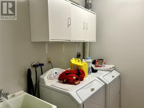 3865 Shane Place, Prince George, BC - Indoor Photo Showing Laundry Room