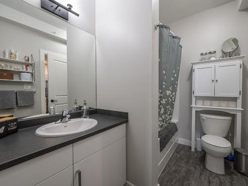 522-5170 Dallas Drive, Kamloops, BC - Indoor Photo Showing Bathroom