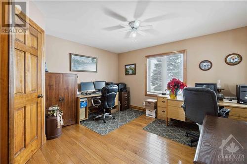13243 Thompson Road, Winchester, ON - Indoor Photo Showing Office