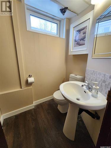 526 Main Street, Radville, SK - Indoor Photo Showing Bathroom