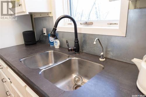 2 Birch Place, Tobin Lake, SK - Indoor Photo Showing Kitchen With Double Sink