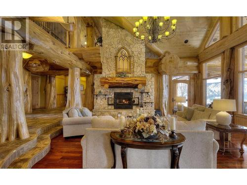 1255 Prosperity Way, Williams Lake, BC - Indoor Photo Showing Living Room With Fireplace