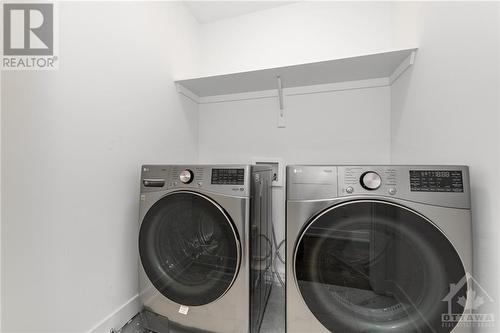 136 Lemon Leaf Lane, Ottawa, ON - Indoor Photo Showing Laundry Room