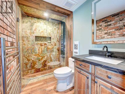 88 Fog Rd, King, ON - Indoor Photo Showing Bathroom