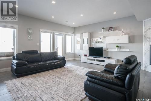 405 Prairie View Drive, Dundurn, SK - Indoor Photo Showing Living Room