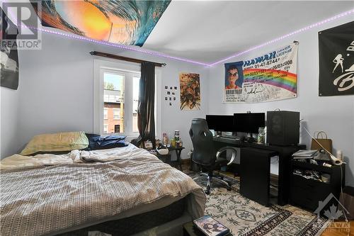 Bedroom - 452-454 Sunnyside Avenue, Ottawa, ON - Indoor Photo Showing Bedroom