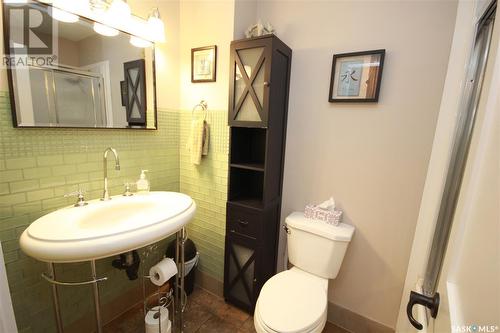 10609 Bennett Crescent, North Battleford, SK - Indoor Photo Showing Bathroom