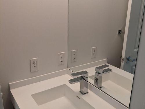 Ph07-251 Jarvis St, Toronto, ON - Indoor Photo Showing Bathroom