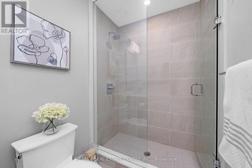 Gr 22 - 1575 Lakeshore Road W, Mississauga, ON - Indoor Photo Showing Bathroom