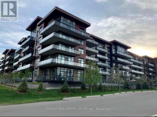Gr 22 - 1575 Lakeshore Road W, Mississauga, ON - Outdoor With Facade