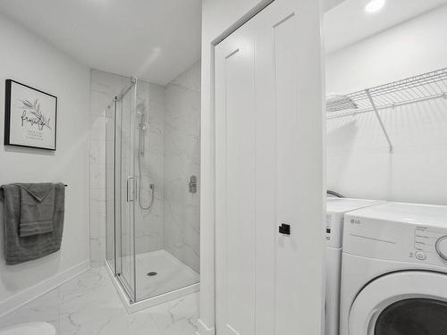 Salle de bains - 831 Rue Basile-Routhier, Repentigny (Repentigny), QC - Indoor Photo Showing Laundry Room