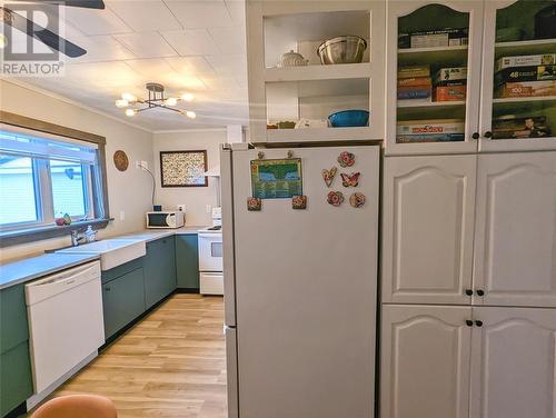 17 Water Street, Woody Point, NL - Indoor Photo Showing Kitchen