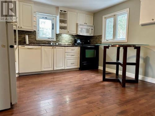 5 Fewers Road, Placentia, NL - Indoor Photo Showing Kitchen