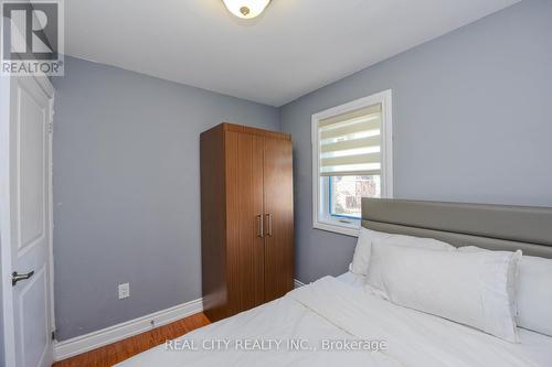 7020 Black Walnut Trail, Mississauga, ON - Indoor Photo Showing Bedroom